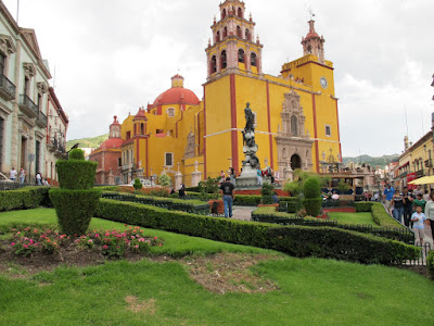downtown Guanajuato, the Basilica