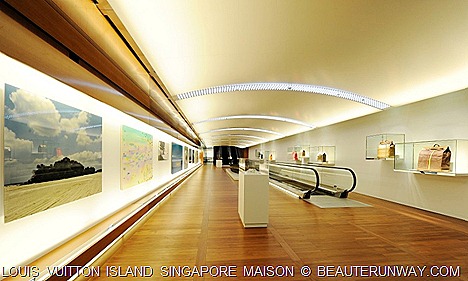 Louis Vuiiton Singapore Island Espace Travel art and bag displays