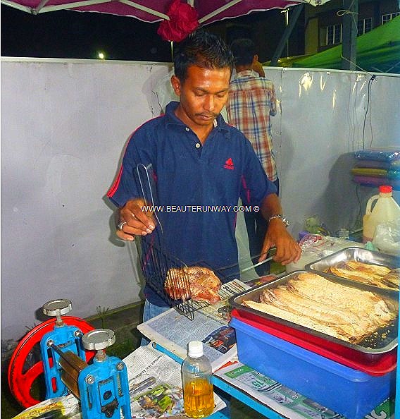 [Wakaf-Che-Yeh-Kota-Bharu-night7.jpg]