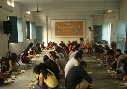 [ningol-chakouba%2520Manipur%255B2%255D.jpg]