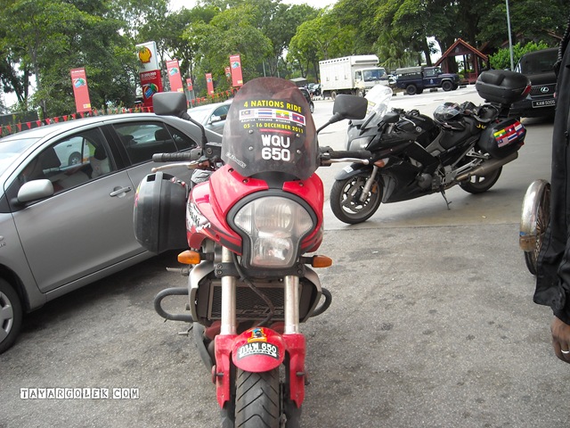 [DSCN84332.jpg]