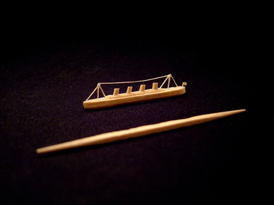 [miniature-toothpick-sculptures-5%255B2%255D.jpg]