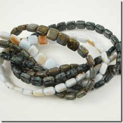 2-hole tile beads