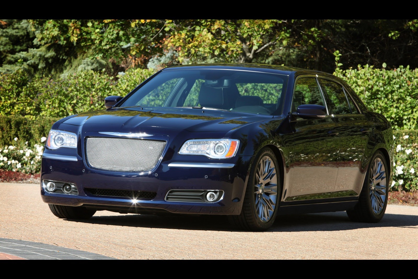 [Mopar-Chrysler-300-Luxury-Study-4%255B2%255D.jpg]