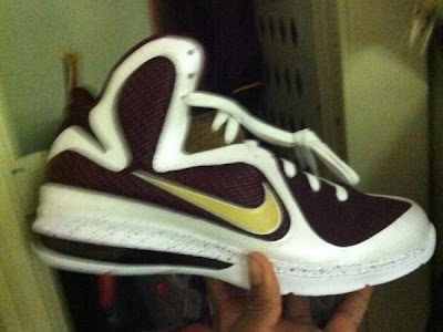 Nike LeBron 9 Christ the King Home & Away PEs nike lebron 9 pe ctk home 1 01 Nike LeBron 9 Christ the King Home & Away PEs