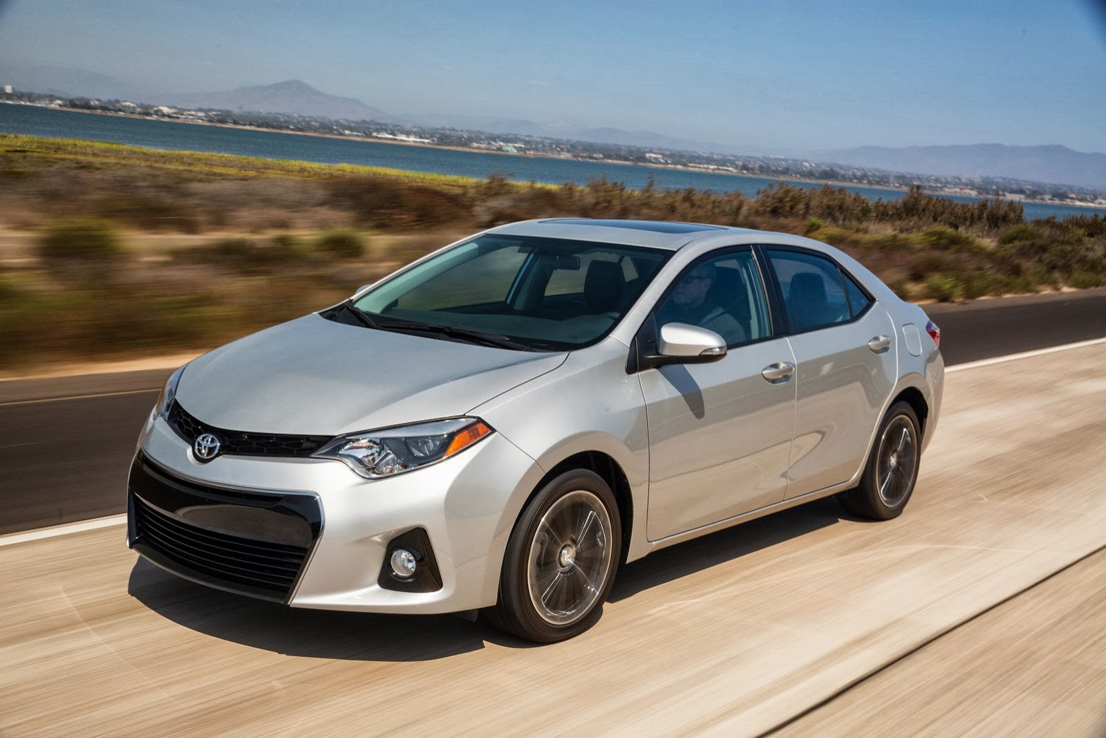 [2014-Toyota-Corolla-22%255B2%255D.jpg]