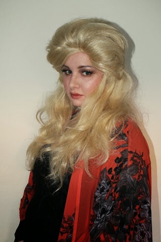 [white%2520winged%2520dove%2520010-001%255B4%255D.jpg]