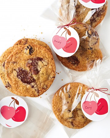 Cherry-Heart Tags: Little ones can personalize homemade cookies with our printable heart tags. Get the How-To: http://www.marthastewart.com/296695/chewy-chocolate-chunk-cherry-cookies