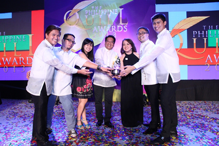 ABS-CBN Corporate Communications team, led by head Bong Osorio, receives Quill award for its 2012 Media Christmas Party