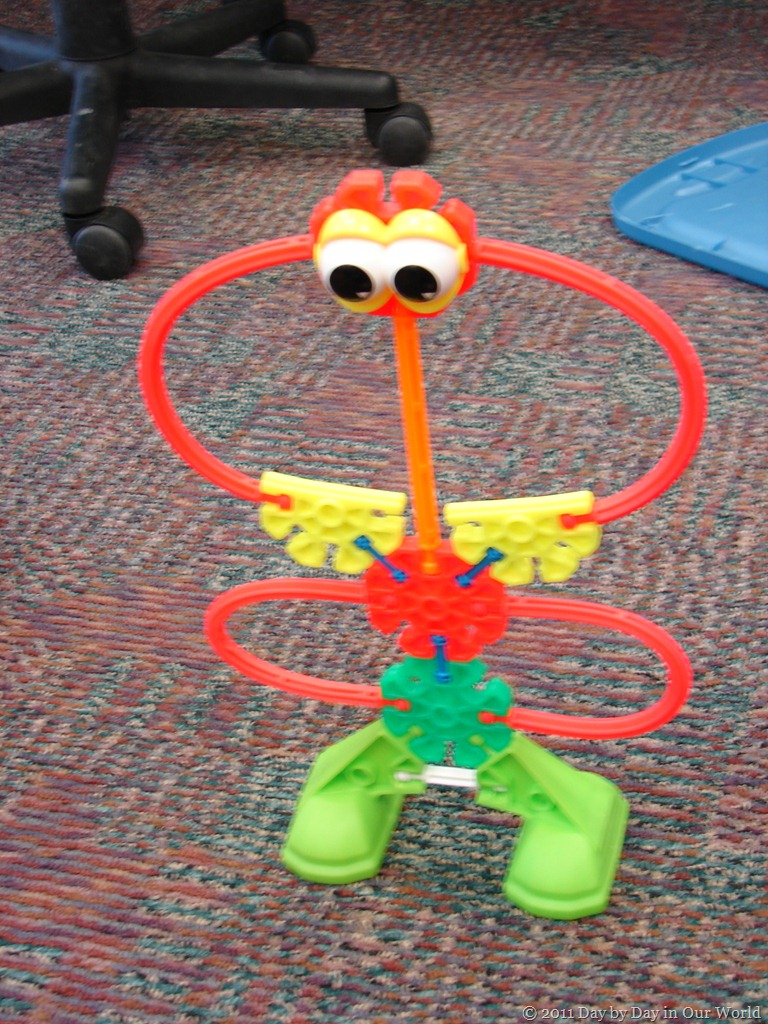 [DSC041528.jpg]