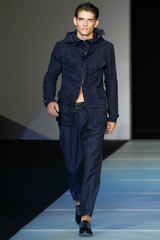 Milan Fashion Week Primavera 2012 - Emporio Armani (24)