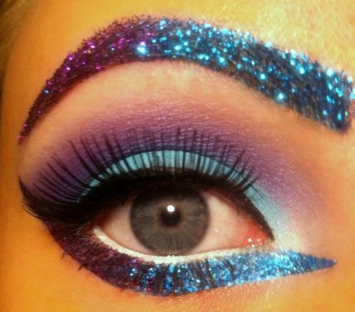 [glitter_eye_makeup_1%255B6%255D.jpg]