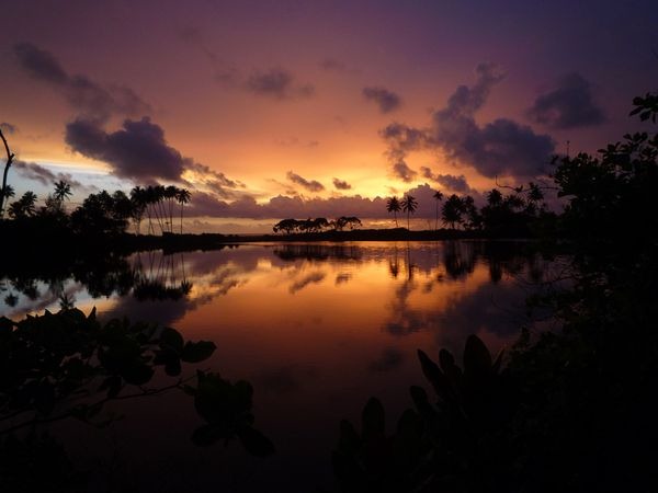 [sunset-river-sri-lanka%255B4%255D.jpg]