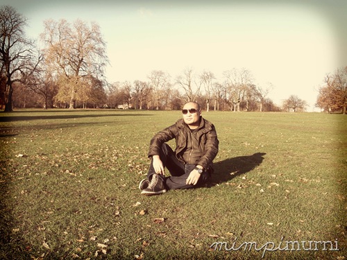 Do not be fooled. The ground was wet & cold! Do not be fooled. The ground was wet & cold!