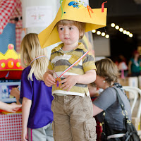 Boekids in de Bibliotheek Rotterdam 21 mei 2011. Op het podium met een medialle, want jij bent GEWELDIG! Special Powers.