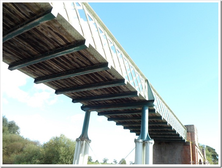 SAM_3337 Aldwark Toll Bridge SAM_3337 Aldwark Toll Bridge