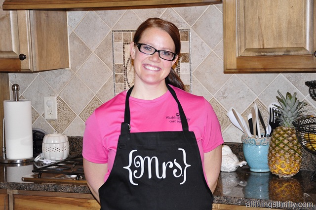 [aprons%2520and%2520fabric%2520012%255B1%255D.jpg]