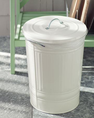 This garbage can's lid and metal construction will prevent fires from spreading. It's a good idea to layer multiple bin liners inside for easy clean-up. That way you won't have to keep replacing trash bags. This garbage can's lid and metal construction will prevent fires from spreading. It's a good idea to layer multiple bin liners inside for easy clean-up. That way you won't have to keep replacing trash bags.