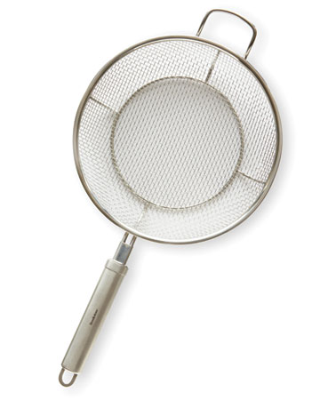 Stir-fry on your barbecue without losing any small vegetables. Stir-fry on your barbecue without losing any small vegetables.