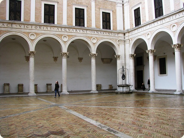 Palazzo_Ducale_cortile