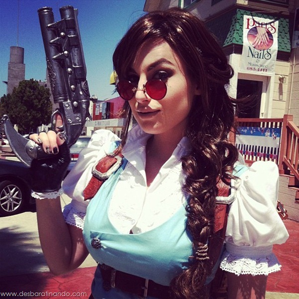 lara-croft-steampunk-cosplay-desbaratinando (3) lara-croft-steampunk-cosplay-desbaratinando (3)