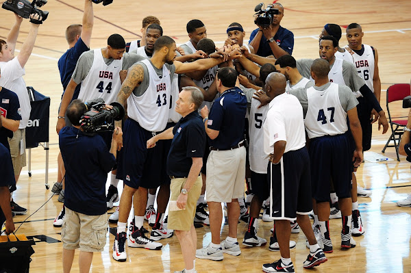 LeBron Unveils Both Lunar Hyperdunk and Soldier 6 During USAB Team Practice