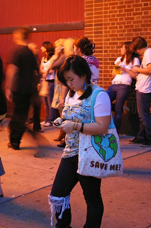 [teen%2520texting%255B3%255D.jpg]