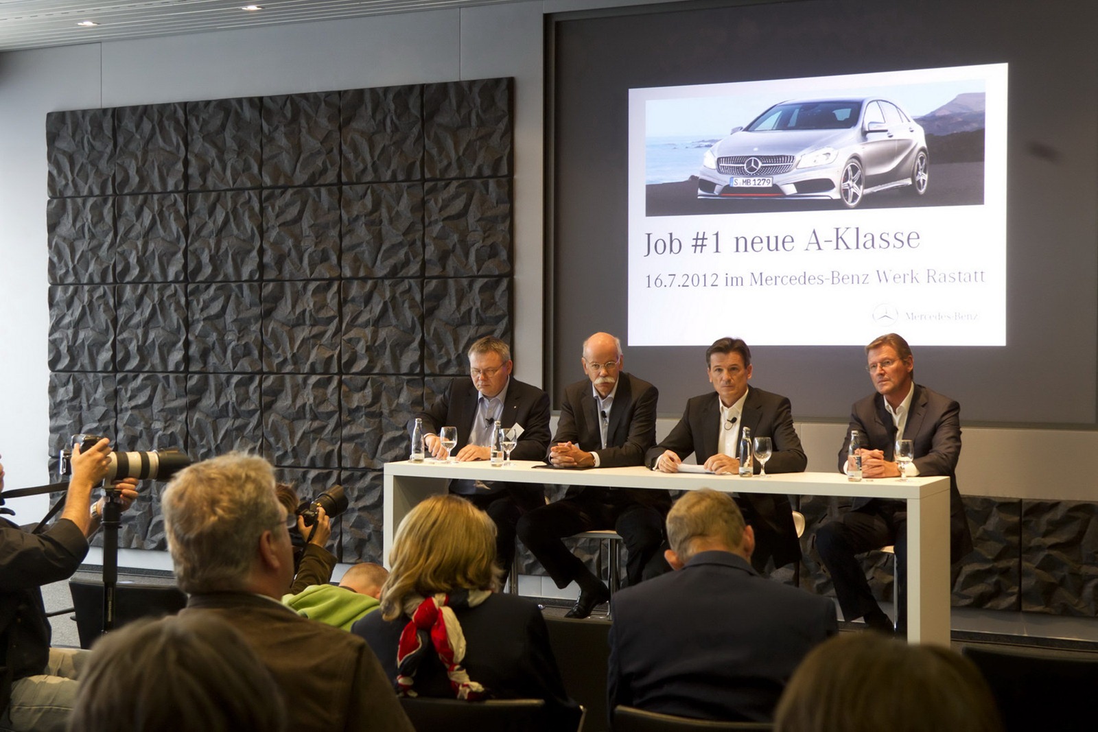 [2013-Mercedes-A-Class-6%255B2%255D.jpg]