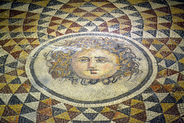 [PergamonMedusaMosaicDetail2.jpg]