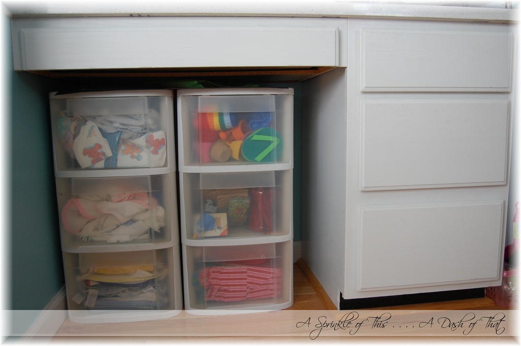 [Plastic%2520storage%2520drawers%2520before%2520%257BA%2520Sprinkle%2520of%2520This%2520.%2520.%2520.%2520.%2520A%2520Dash%2520of%2520That%257D%255B4%255D.jpg]