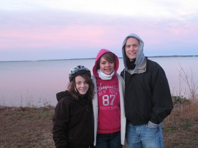 [misc%2520small%2520camera%2520nate%2520and%2520meg%2520087%255B3%255D.jpg]