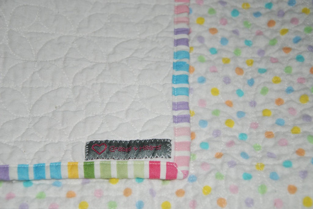 [PP%2520Baby%2520Quilt%2520binding%2520and%2520tag%255B5%255D.jpg]