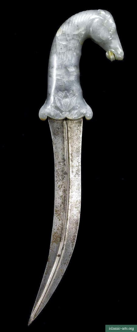 A MUGHAL HORSE-FORM JADE HILTED DAGGER, INDIA, 18TH-19TH CENTURY A MUGHAL HORSE-FORM JADE HILTED DAGGER, INDIA, 18TH-19TH CENTURY