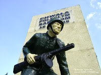 Gozdowice -Pomnik Sapera (odsłonięty dla uczczenia pamięci saperów poległych w pierwszym dniu forsowania Odry -16 kwietnia 1945 r.)