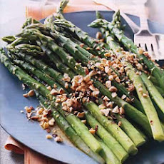 Asparagus with Orange Dressing and Toasted Hazelnuts