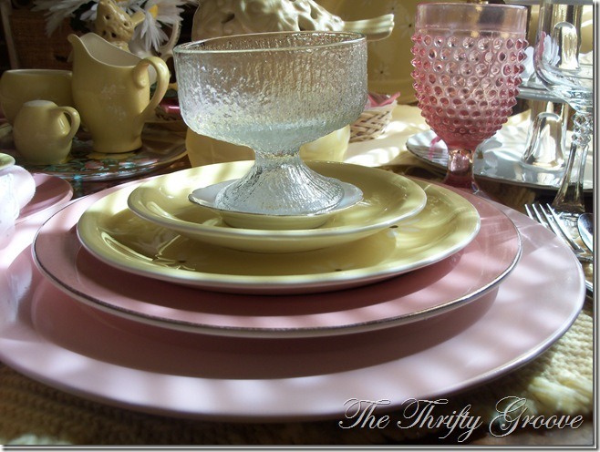 [pinkandyellowtable037_thumb_thumb34.jpg]