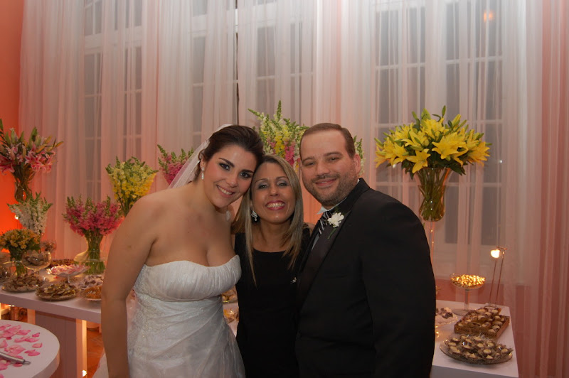 Fotos de Casamento Rachel e Rafael no Clube Fluminense. Foto numero 14 da cerimonialista Liliane Cariello, do Rio de Janeiro, RJ, que faz cerimonial de casamentos, cerimonial de eventos, cerimonial de festas, cerimonial de 15 anos, cerimonial de bodas, cerimonial de eventos sociais, cerimonial de aniversários, decoração de casamento, decoração de festas de 15 anos, decoração de eventos sociais, decoração de aniversários, buffet de casamento, buffet de 15 anos, buffet festas, buffet eventos e assessoria cerimonial. Liliane Cariello Clube Fluminense wedding casamento cerimonial cerimonialista eventos casamentos rio fotos de decoração festas doces no judaico foto festa convites buffet