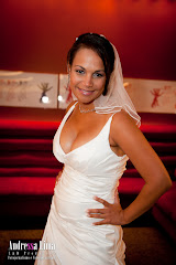 Fotos do evento Casamento Priscila e Carlos. Foto numero 24 do estudio L&D Producoes, do Rio de Janeiro, RJ. Andressa Lima e equipe fazem fotos de casamento (fotografias de casamentos), fotos de making-of (making of de noiva), fotos de eventos sociais, fotos de casal (ensaios fotograficos de e-session), videos de casamento (filmagem de casamentos), videos de making-of e videos de eventos sociais. Fotojornalismo e videojornalismo no Rio de Janeiro, RJ. fotos casamento rio de janeiro fotografias casal rj foto eventos noiva ensaio fotografico galeria noivas fotografo evento casar retrato fotografía modelos casamentos fotografos vestido aliança ensaios madrinha o
