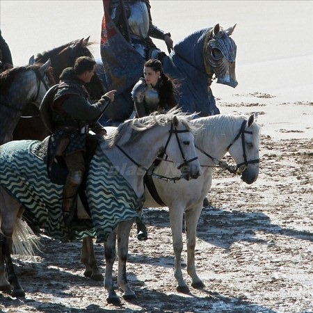 Újabb képek a Snow White and the Huntsman forgatásáról 02