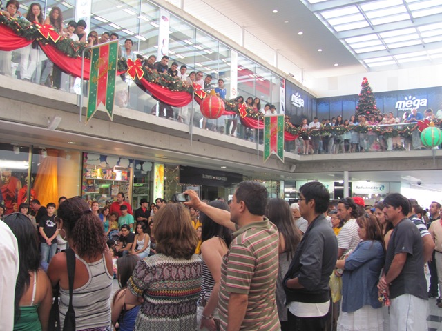 [CORO%2520UNAP%252CCORO%2520VOCES%2520BLANCAS%2520Y%2520CORO%2520JUVENIL%2520%25282%2529%255B2%255D.jpg]