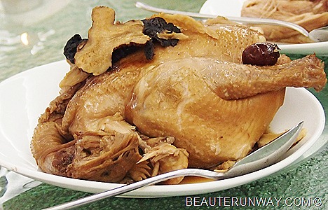 Old Hong Kong Essence Chinese Herbal Chicken with 10 types of herbs to boost immune system and reduce fatigue