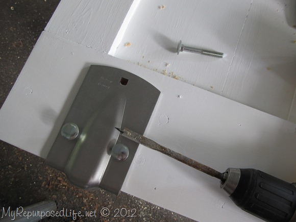 Installing door Hardware (barn door) (4)
