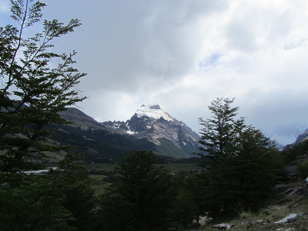 [2012_01_02-Cerro-Torre-trek---El-Cha.jpg]