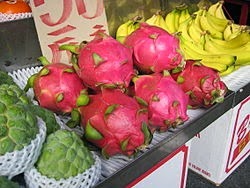 [Dragonfruit_Chiayi_market3.jpg]