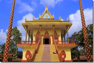 Wat-Leu-Pagoda-Sihanoukville-Cambodia