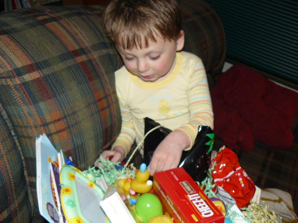[Easterbaskets-and-rainbow-0193.jpg]