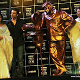 Rani, Pamela Chopra unveil Yash Chopra's statue