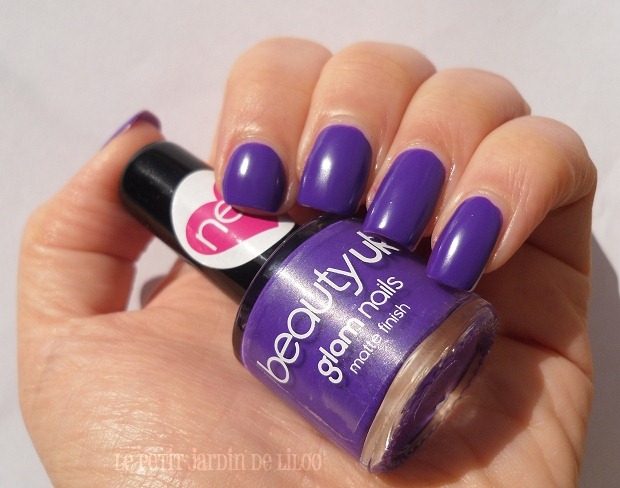 09-beauty-uk-nail-polish-candy-collection-jellybean-review-swatch