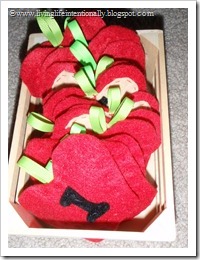 Felt Counting Apples Felt Counting Apples