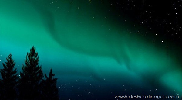 diorama-strange-worlds-aurora-borealis-matthew-albanese-1 diorama-strange-worlds-aurora-borealis-matthew-albanese-1